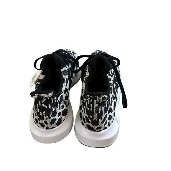 Adidas Swift Run Leopard Print Shoe 6 - Picture 9 of 12